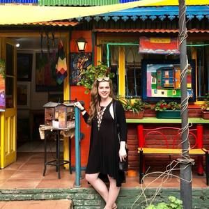 Meet your Posher, Hayley